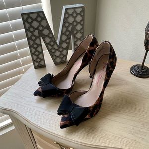 Betsy Johnson Pumps
